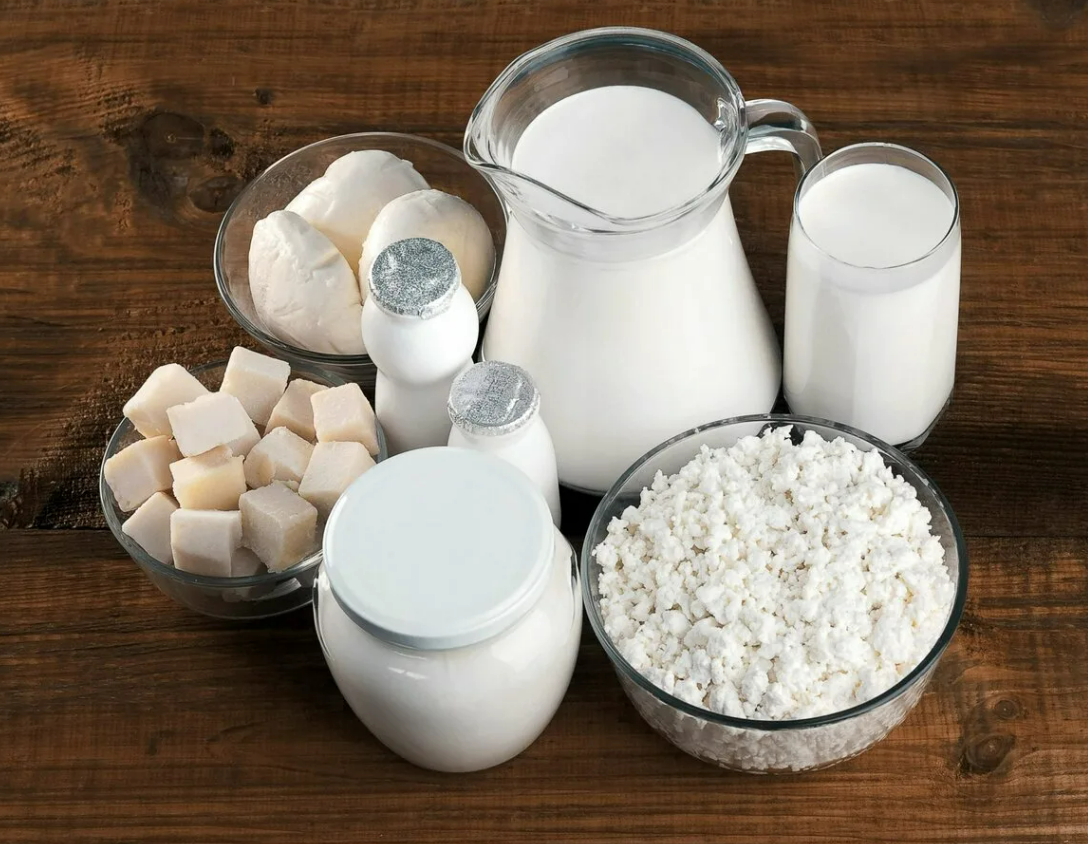 Лактоза применение. Молочные продукты. Лактоза. Молоко и кисломолочные продукты. Кисломолочная продукция.